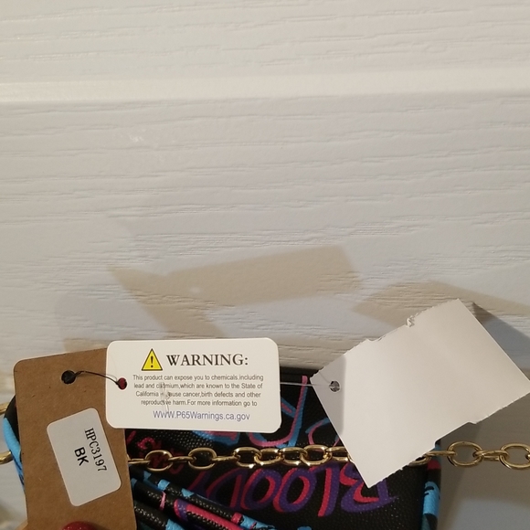 NWT Hello 3aM Graffiti Crossbody Purse - Picture 11 of 12